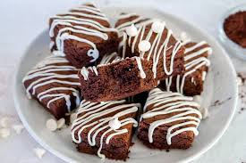 Brownie Bites with Chocolate Drizzle